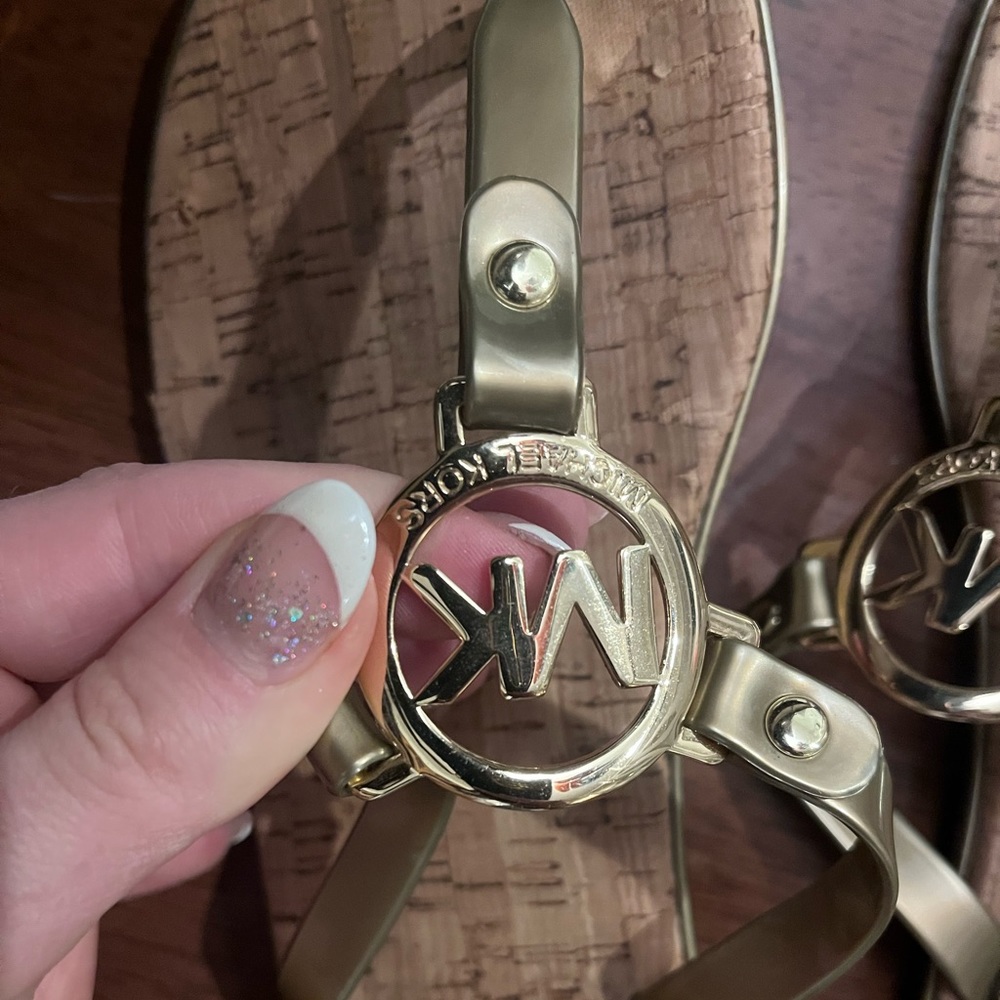 MK flip flops
